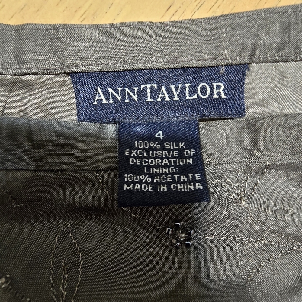 Vintage Anne Taylor 100% Silk Grey Embroidered Flora Pearl Maxi Skirt - Picture 9 of 10